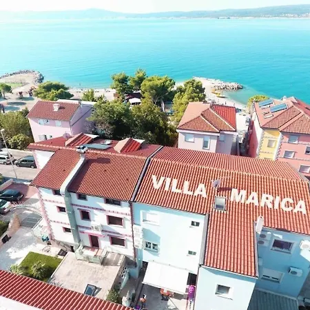 Apartment In Mit Grill Und Garten Crikvenica